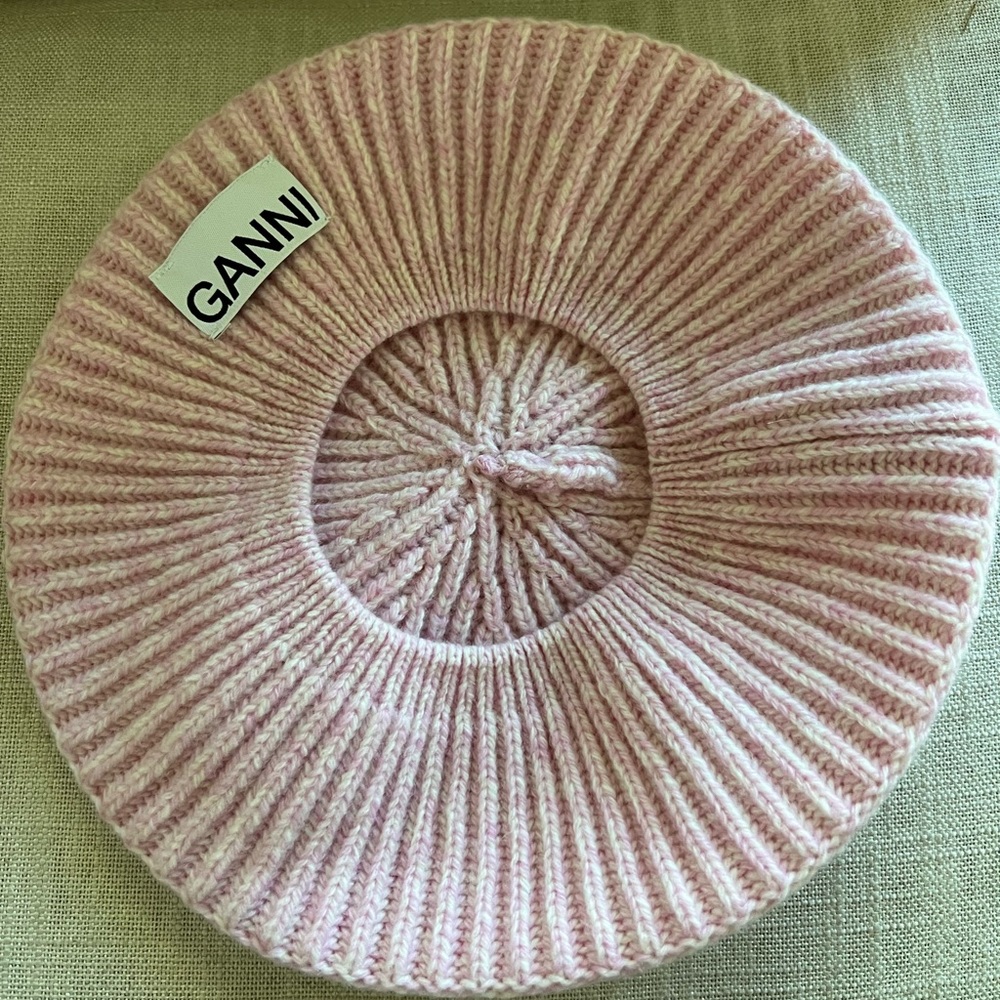 GANNI Pink hat